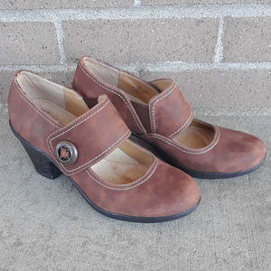 Soft Spots Leather Cassidy Heel 6.5